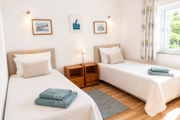 twin bedroom